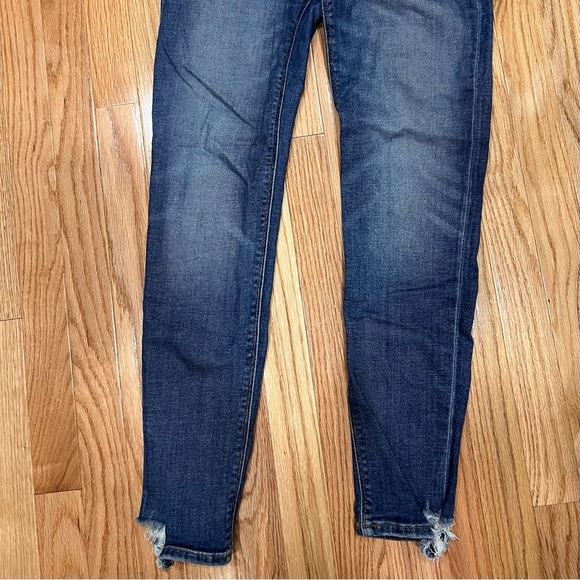 Hudson Los Angeles- Krista Super Skinny- size 27 - Picture 3 of 3